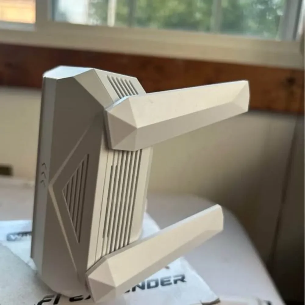 WiFi Range Extender - Picture 4 of 7